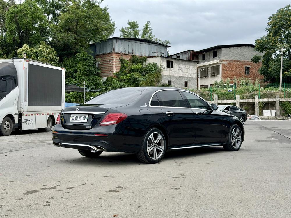 Mercedes-Benz Mercedes-Benz E-Class