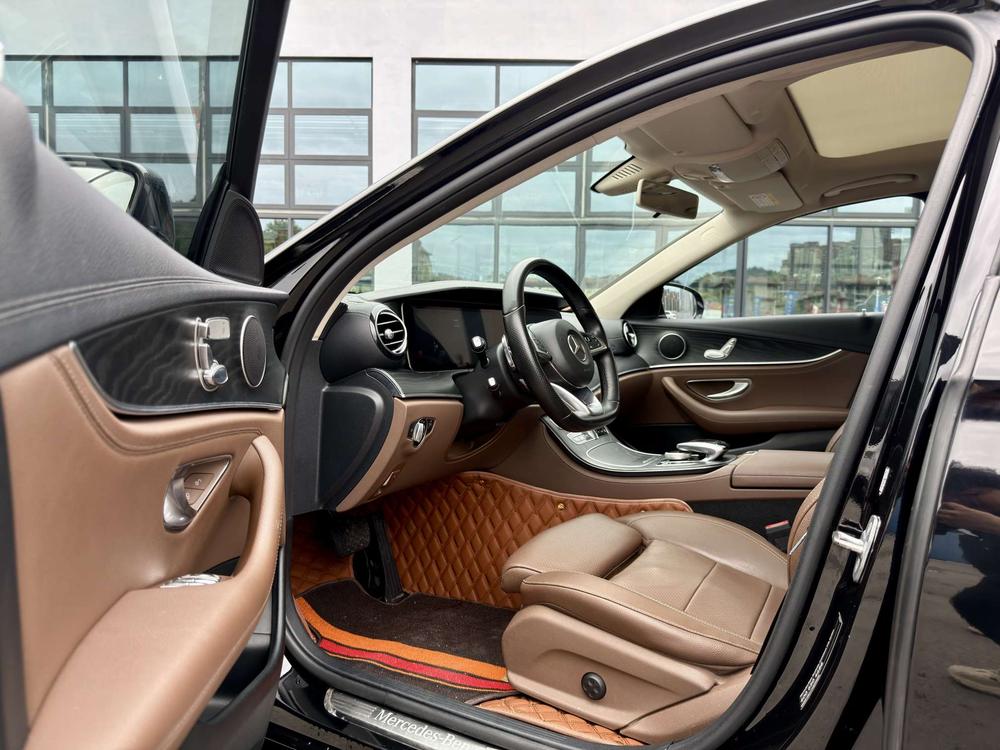 Mercedes-Benz Mercedes-Benz E-Class