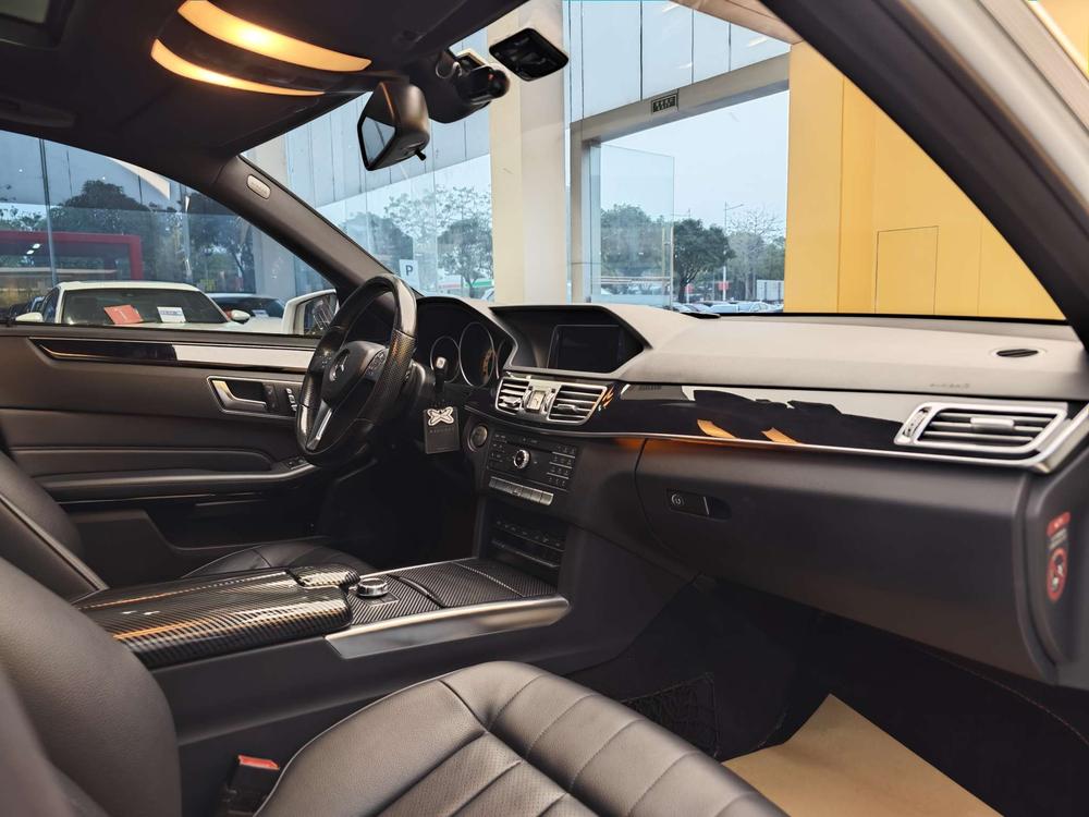 Mercedes-Benz Mercedes-Benz E-Class