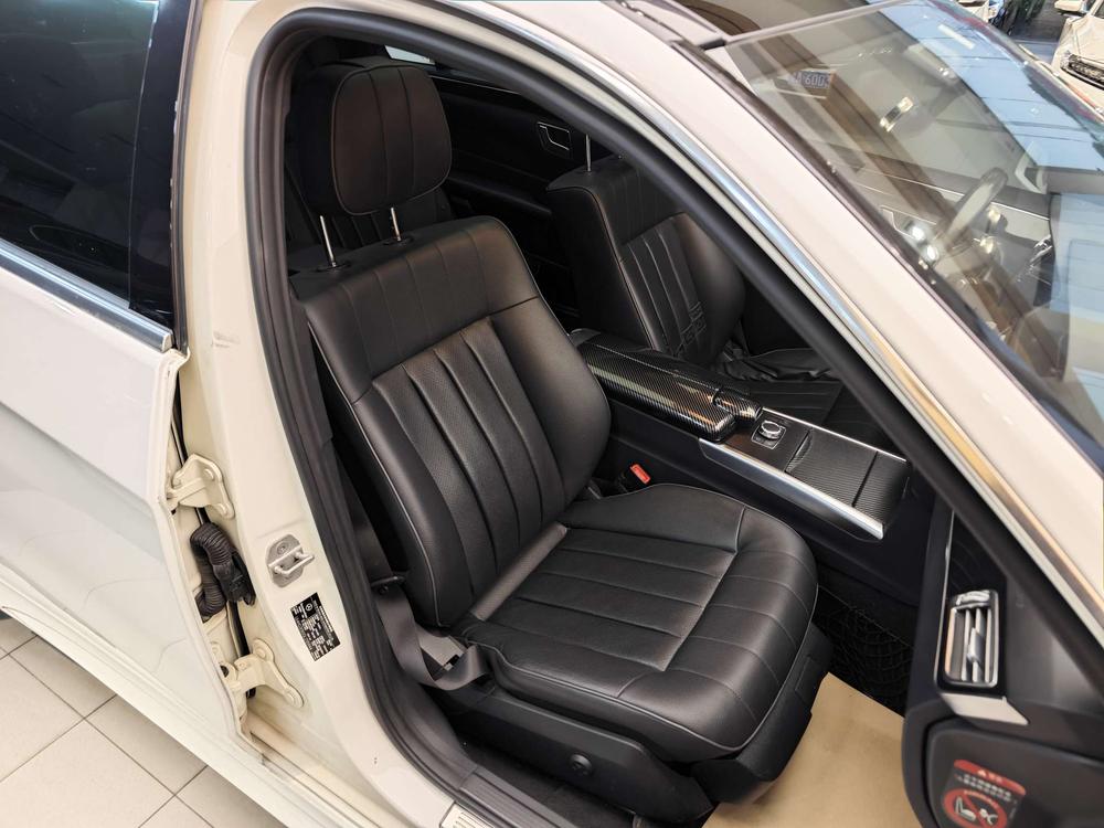 Mercedes-Benz Mercedes-Benz E-Class