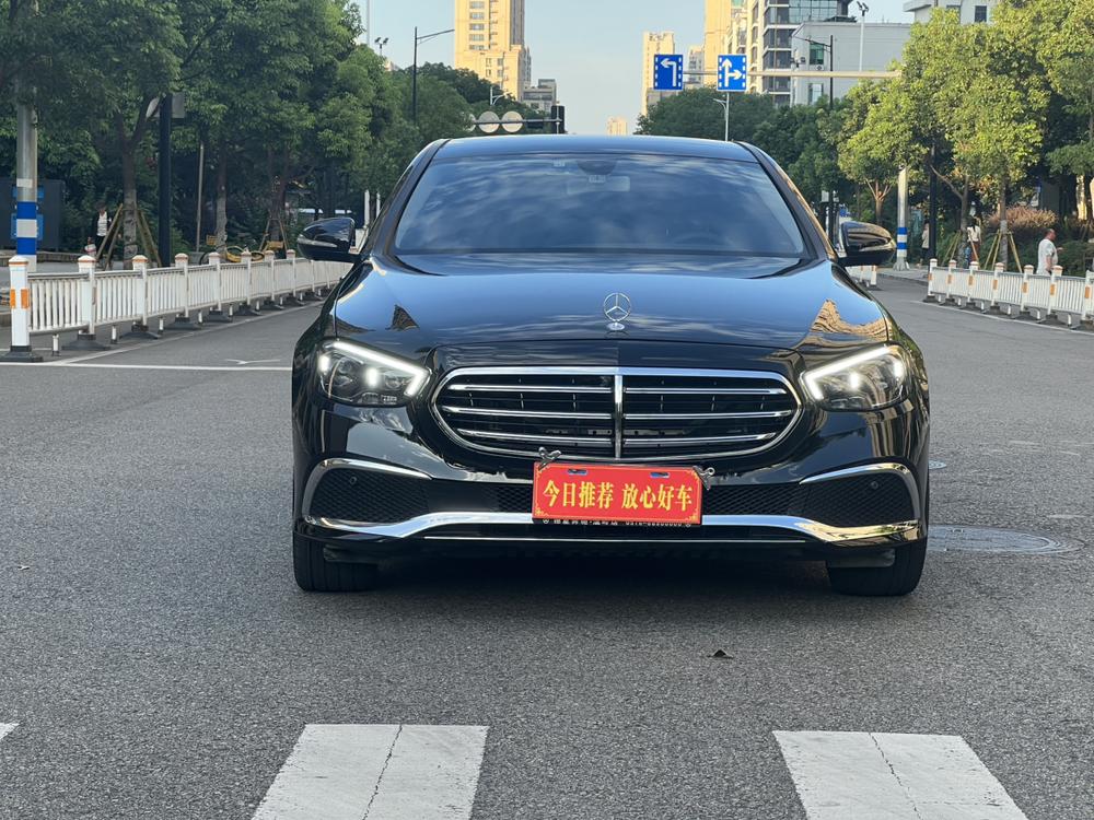 Mercedes-Benz Mercedes-Benz E-Class