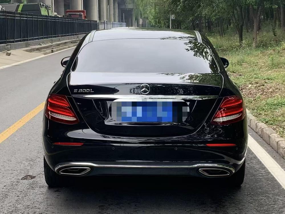Mercedes-Benz Mercedes-Benz E-Class