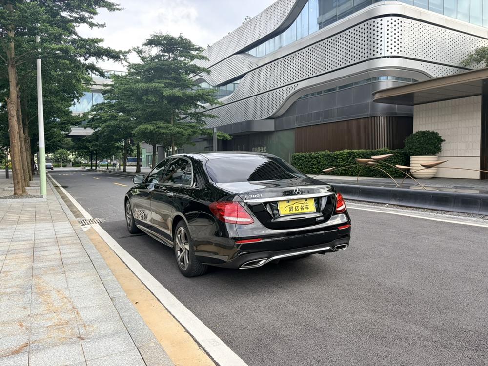 Mercedes-Benz Mercedes-Benz E-Class