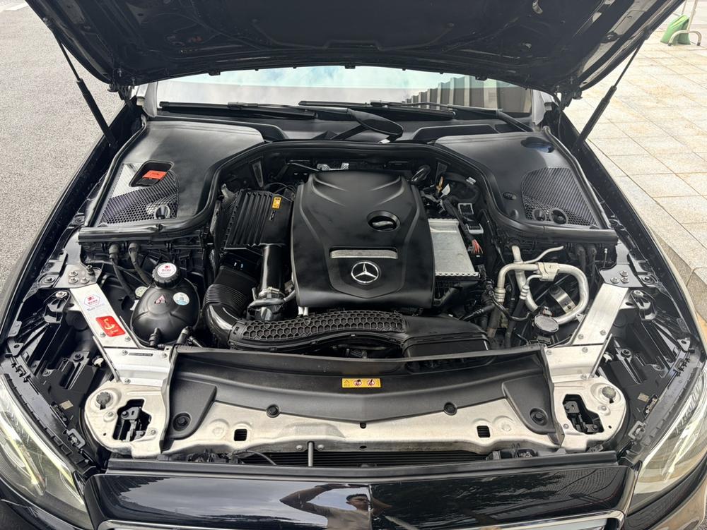 Mercedes-Benz Mercedes-Benz E-Class