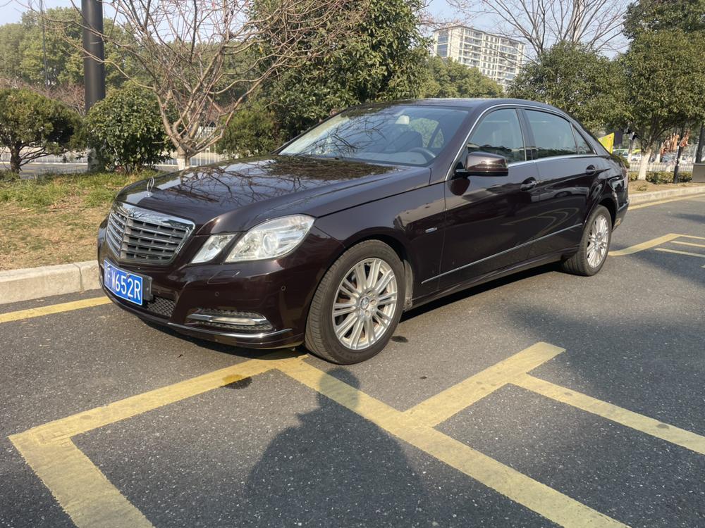 Mercedes-Benz Mercedes-Benz E-Class