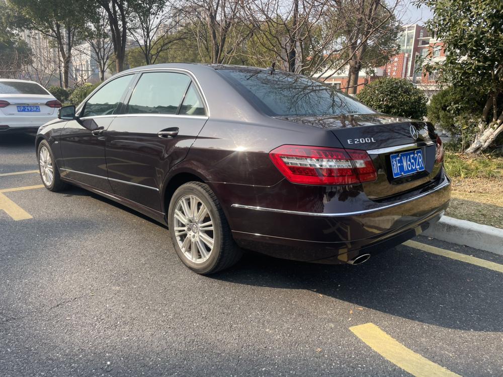 Mercedes-Benz Mercedes-Benz E-Class