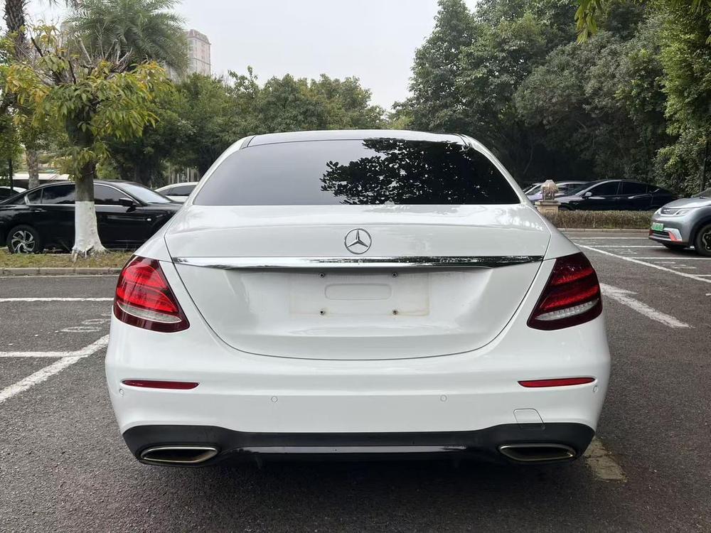 Mercedes-Benz Mercedes-Benz E-Class