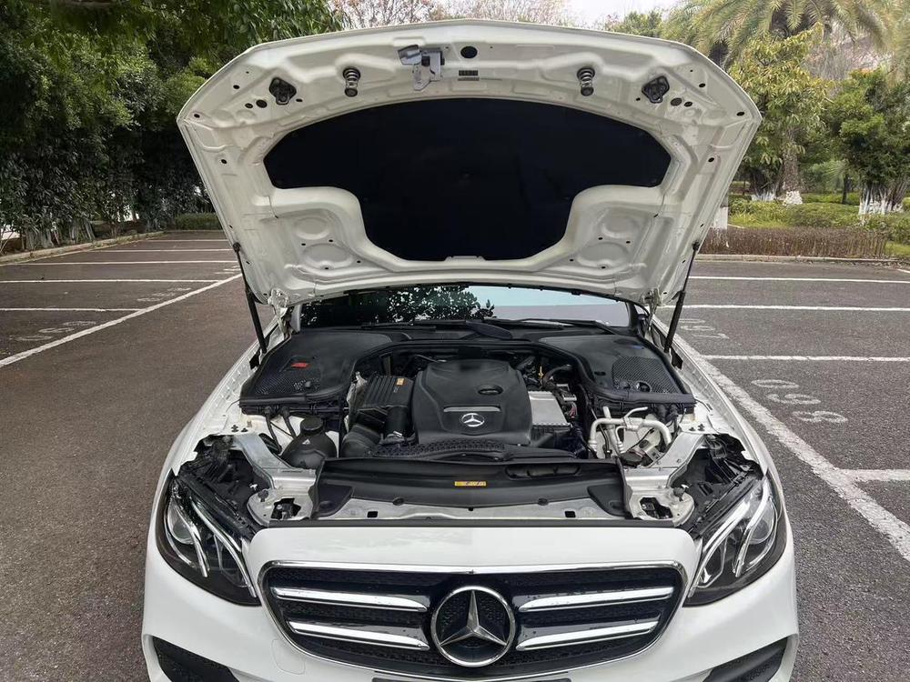 Mercedes-Benz Mercedes-Benz E-Class