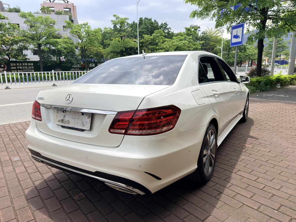 Mercedes-Benz Mercedes-Benz E-Class