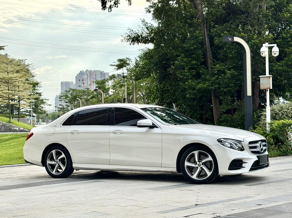 Mercedes-Benz Mercedes-Benz E-Class