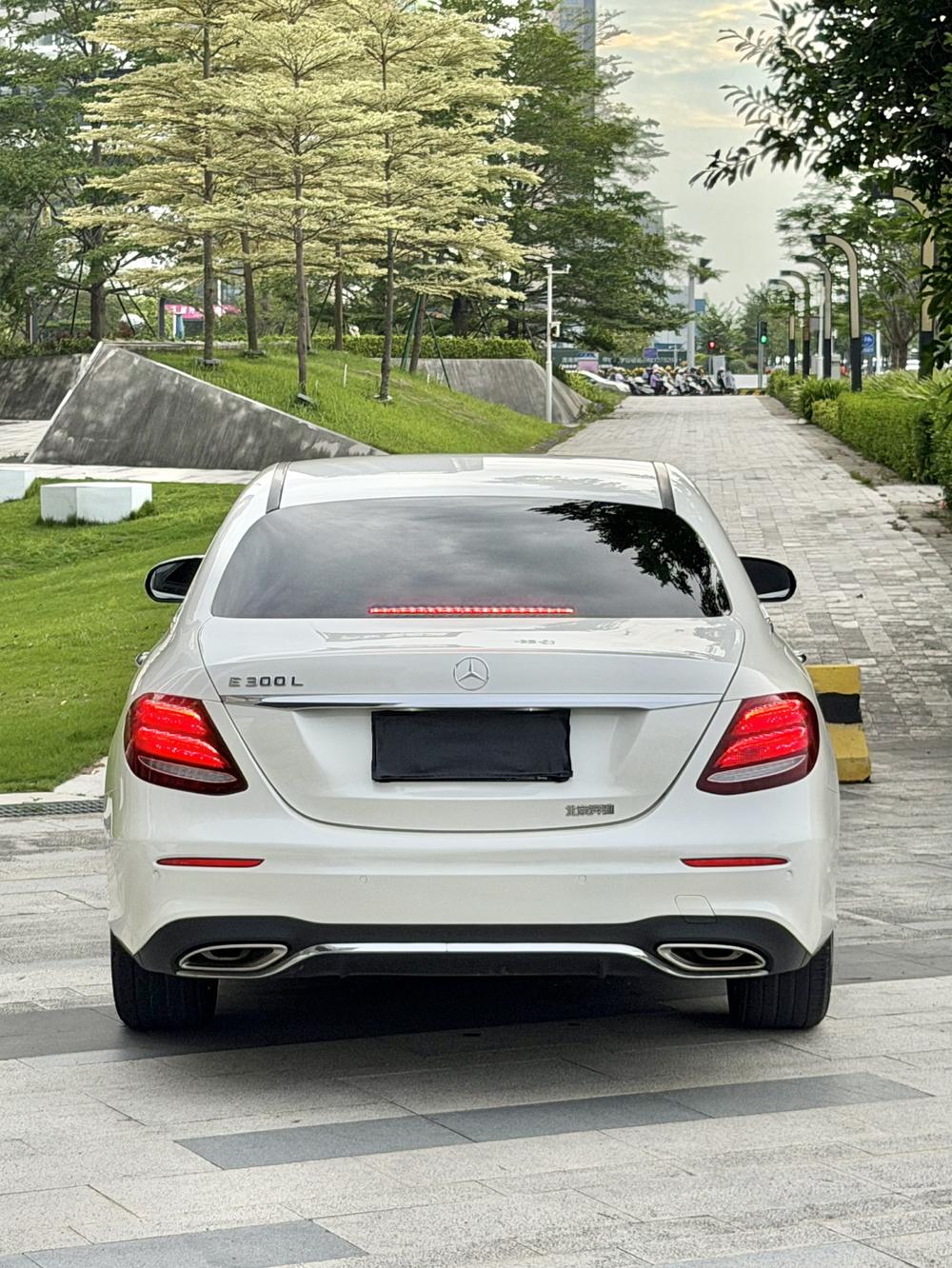 Mercedes-Benz Mercedes-Benz E-Class