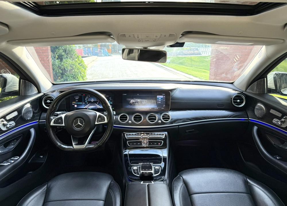 Mercedes-Benz Mercedes-Benz E-Class