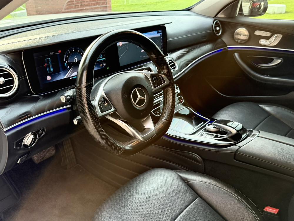 Mercedes-Benz Mercedes-Benz E-Class