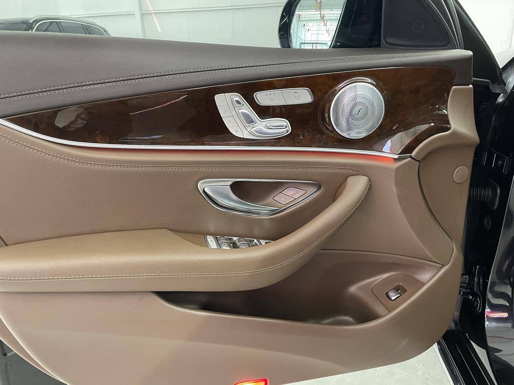 Mercedes-Benz Mercedes-Benz E-Class