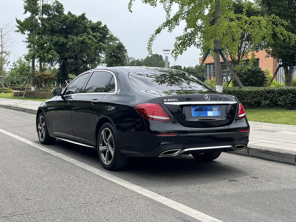 Mercedes-Benz Mercedes-Benz E-Class