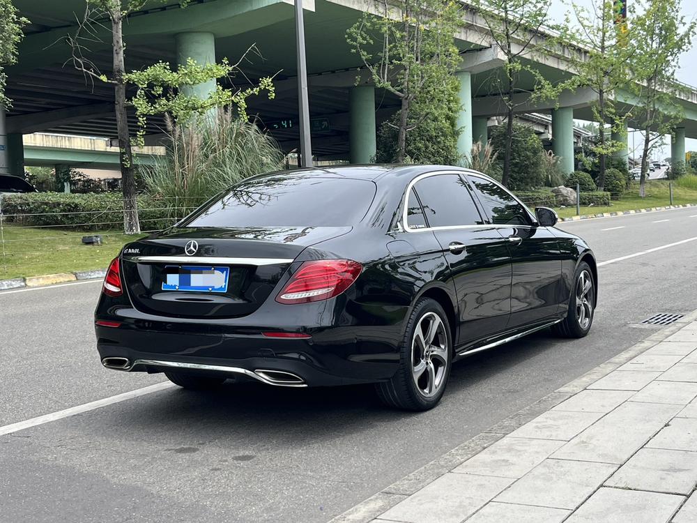 Mercedes-Benz Mercedes-Benz E-Class