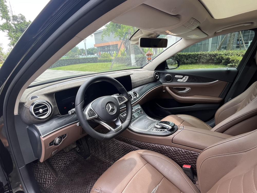 Mercedes-Benz Mercedes-Benz E-Class