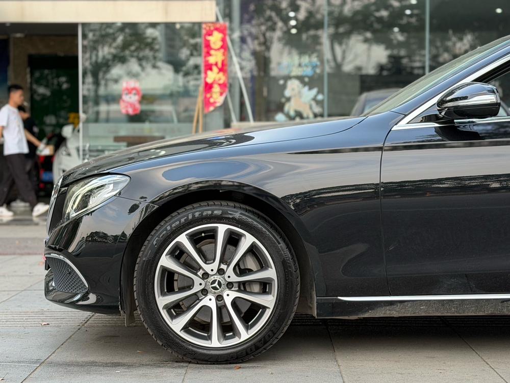 Mercedes-Benz Mercedes-Benz E-Class