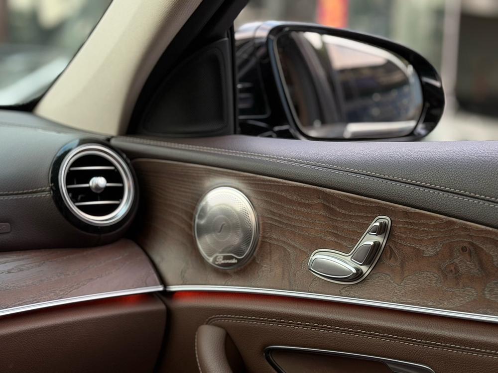 Mercedes-Benz Mercedes-Benz E-Class