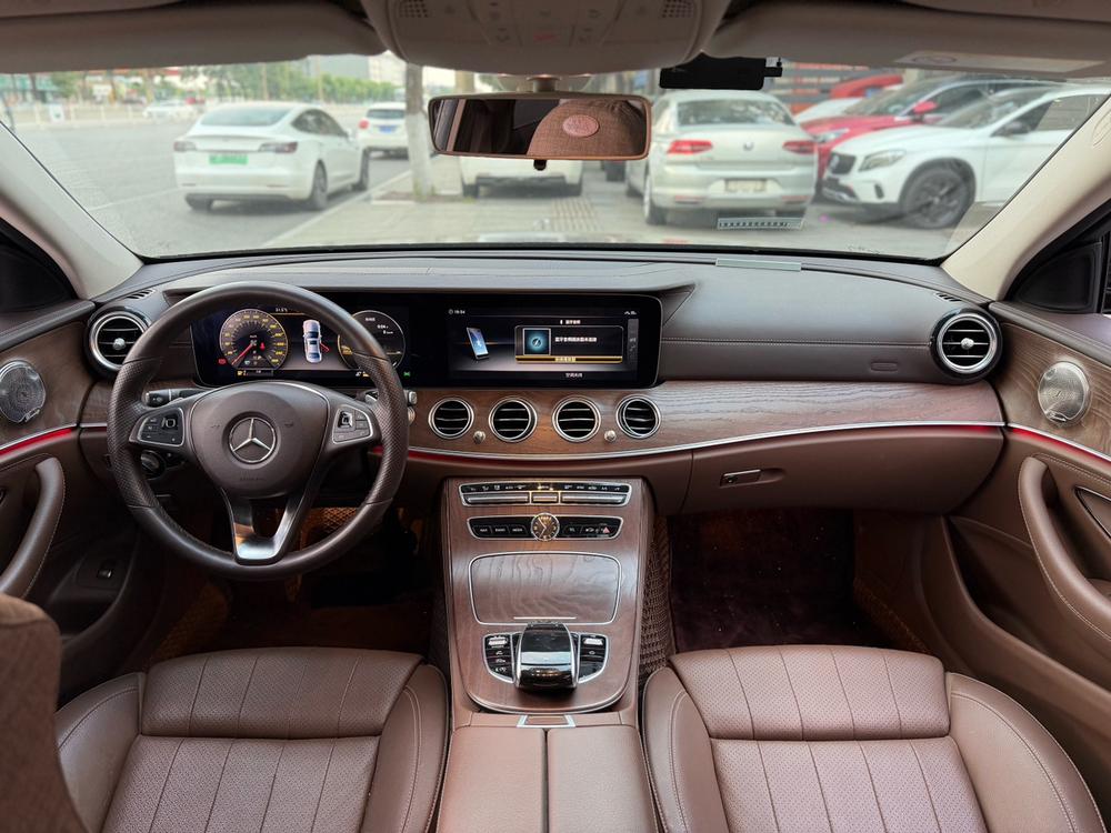Mercedes-Benz Mercedes-Benz E-Class