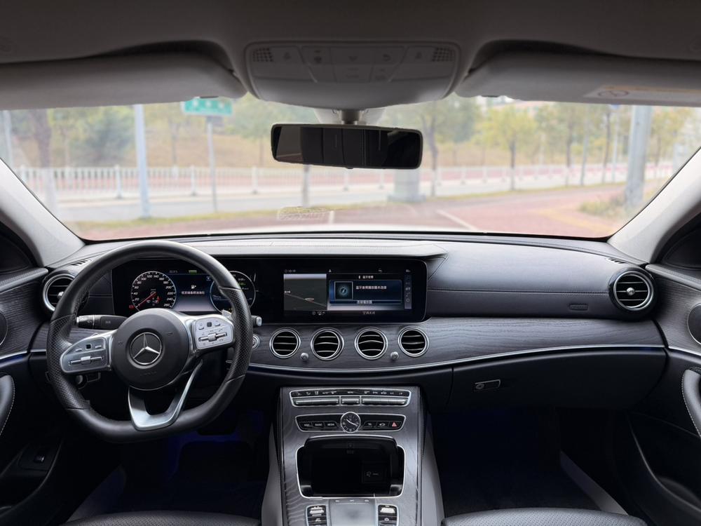 Mercedes-Benz Mercedes-Benz E-Class