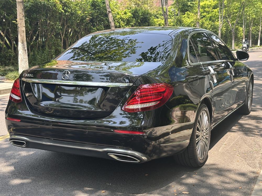 Mercedes-Benz Mercedes-Benz E-Class