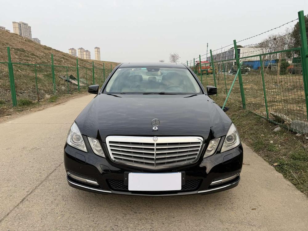 Mercedes-Benz Mercedes-Benz E-Class