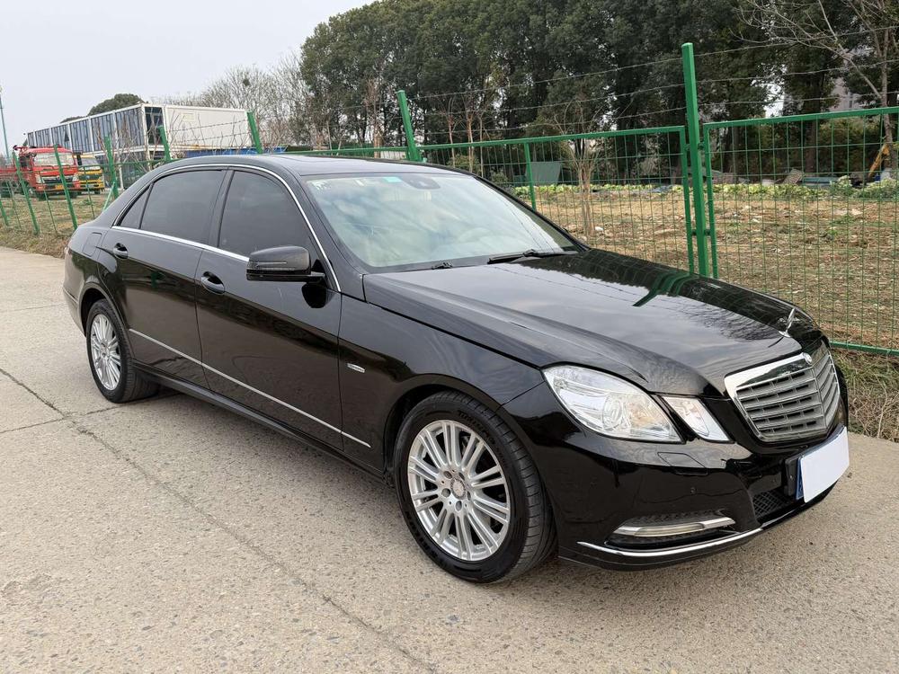 Mercedes-Benz Mercedes-Benz E-Class