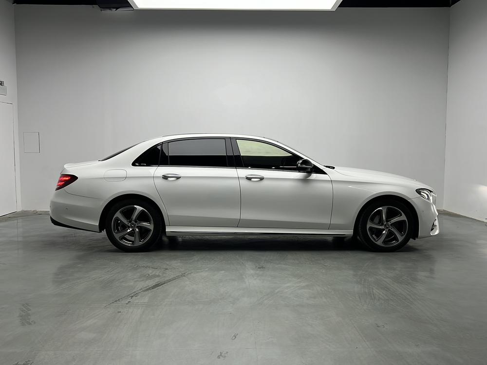 Mercedes-Benz Mercedes-Benz E-Class
