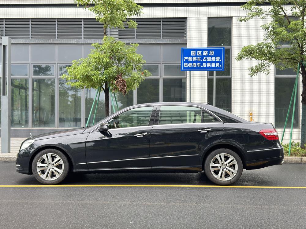 Mercedes-Benz Mercedes-Benz E-Class