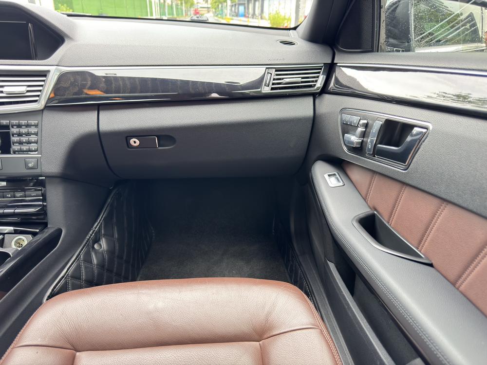Mercedes-Benz Mercedes-Benz E-Class