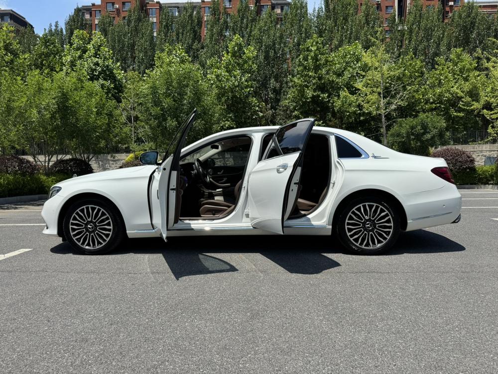 Mercedes-Benz Mercedes-Benz E-Class