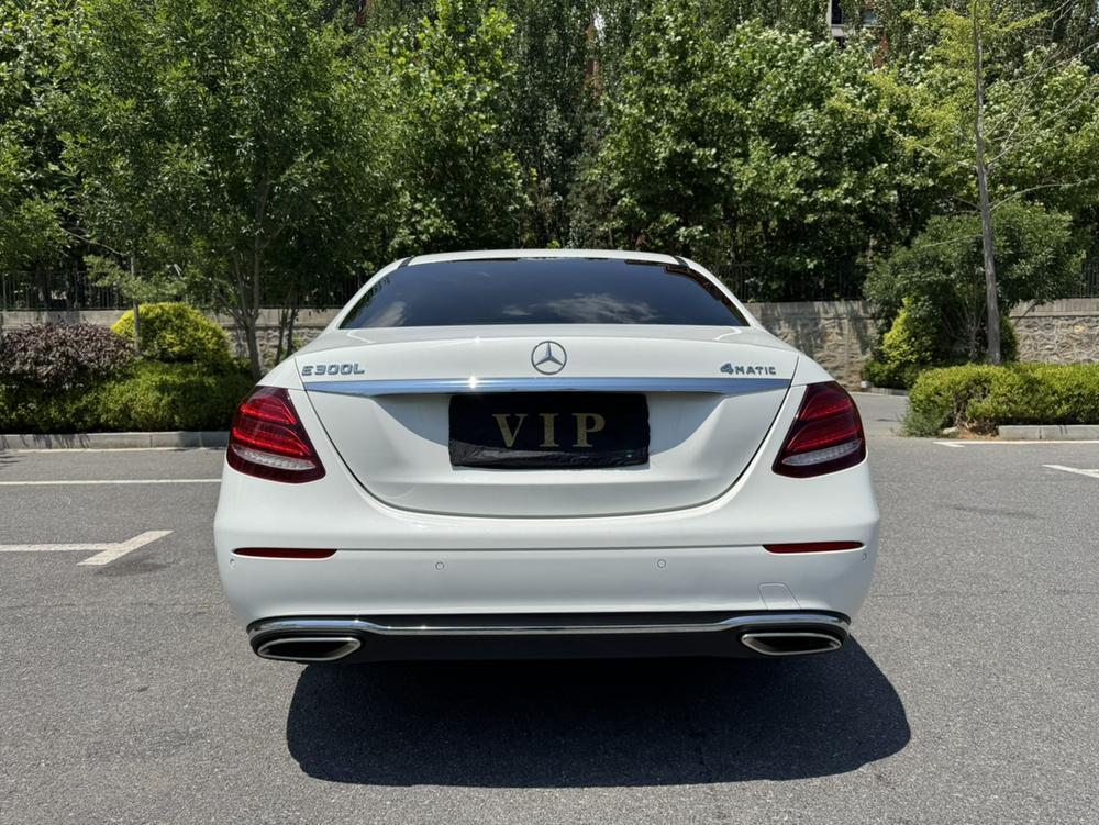 Mercedes-Benz Mercedes-Benz E-Class
