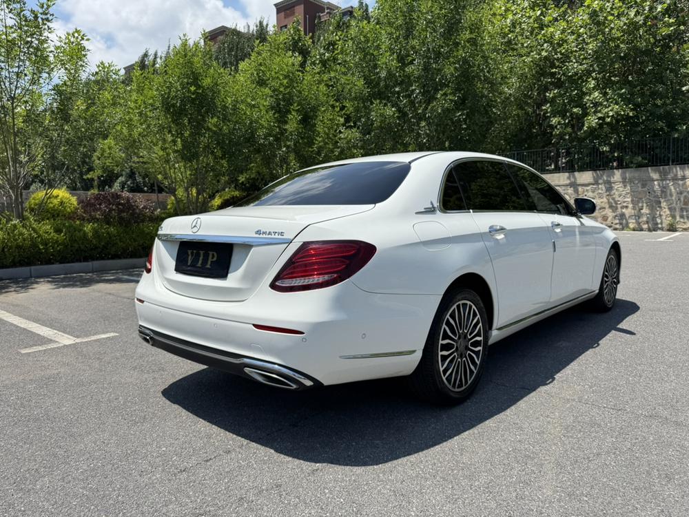Mercedes-Benz Mercedes-Benz E-Class