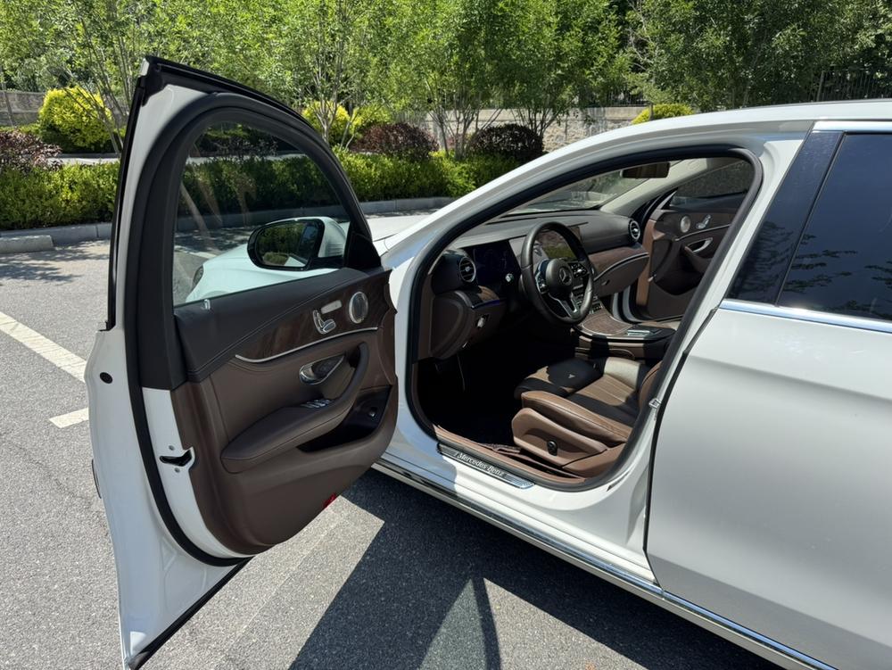 Mercedes-Benz Mercedes-Benz E-Class