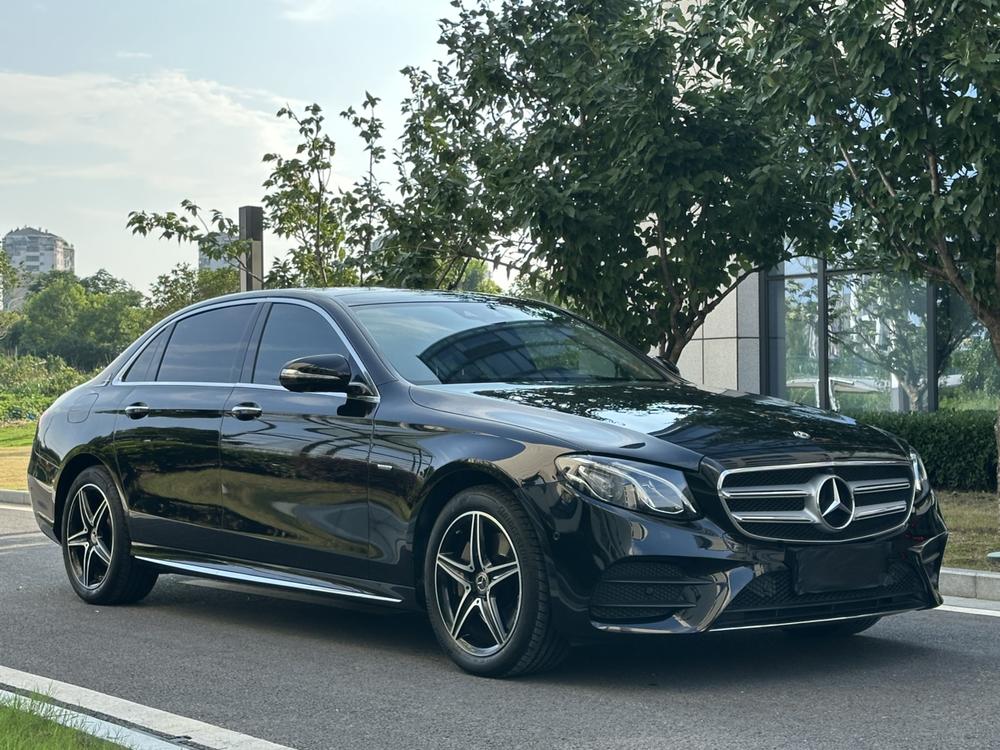 Mercedes-Benz Mercedes-Benz E-Class