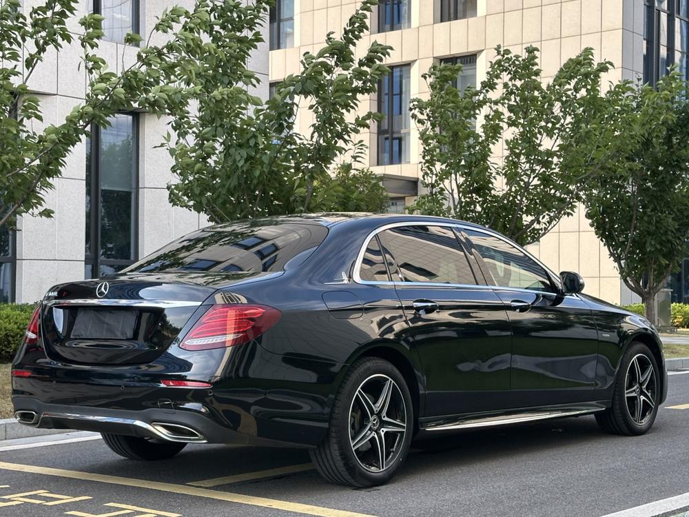 Mercedes-Benz Mercedes-Benz E-Class