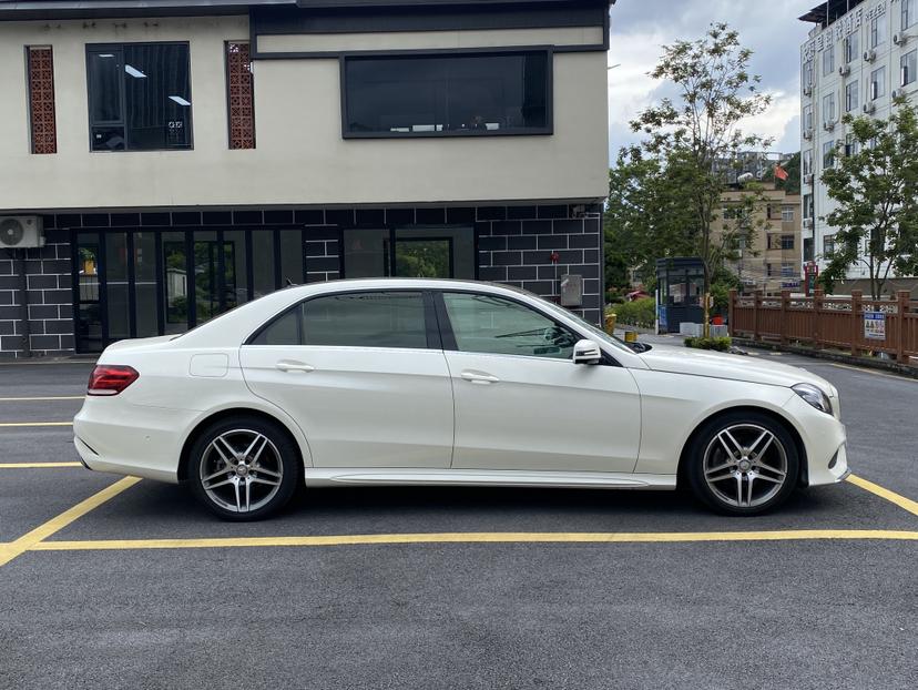 Mercedes-Benz Mercedes-Benz E-Class