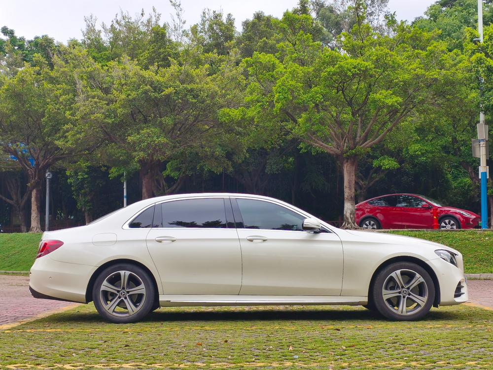Mercedes-Benz Mercedes-Benz E-Class