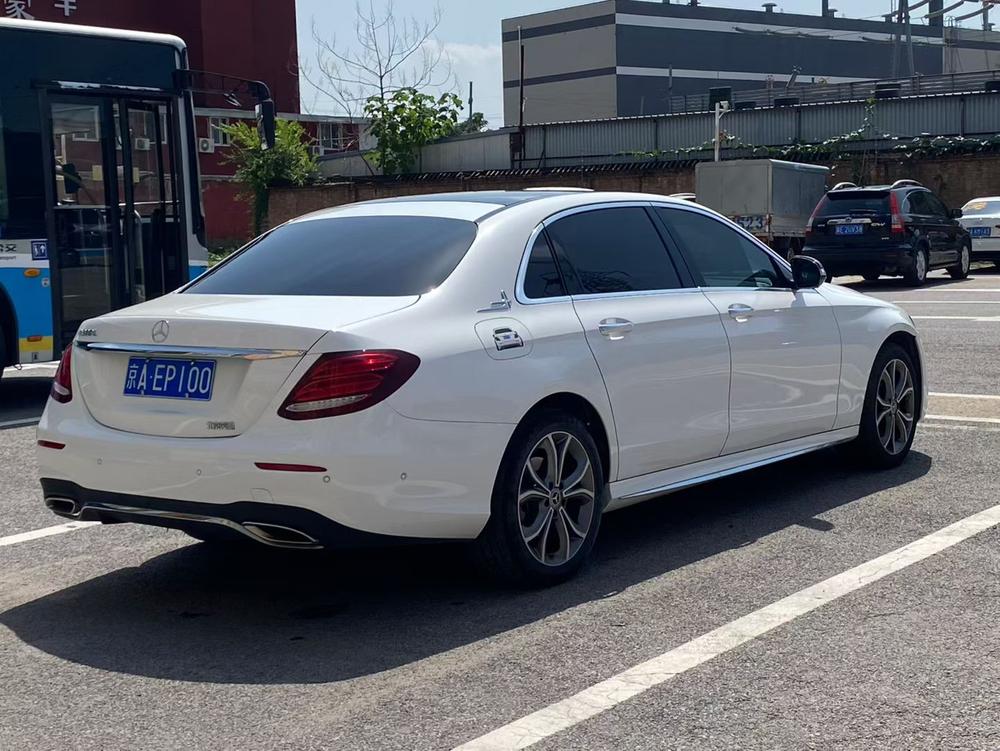 Mercedes-Benz Mercedes-Benz E-Class