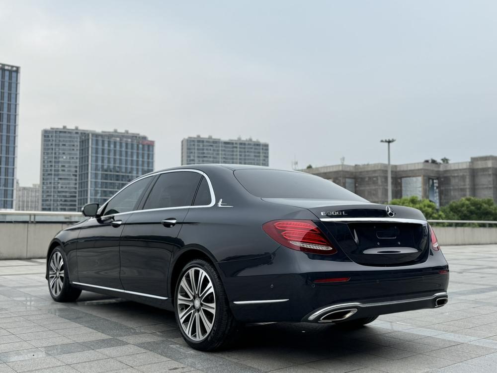 Mercedes-Benz Mercedes-Benz E-Class