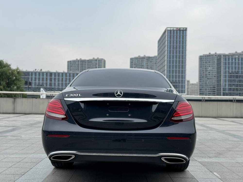 Mercedes-Benz Mercedes-Benz E-Class