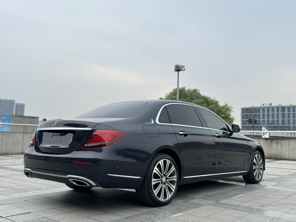 Mercedes-Benz Mercedes-Benz E-Class