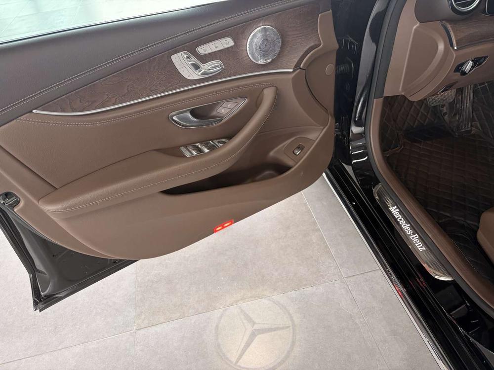Mercedes-Benz Mercedes-Benz E-Class