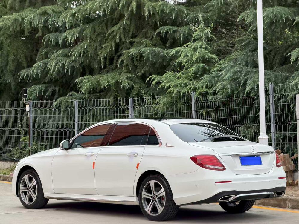 Mercedes-Benz Mercedes-Benz E-Class