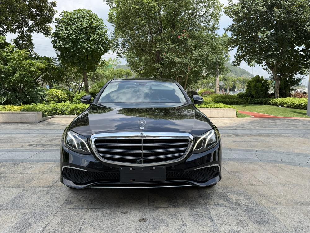 Mercedes-Benz Mercedes-Benz E-Class
