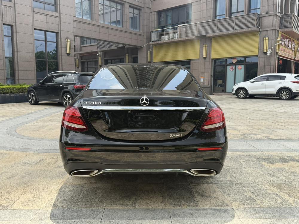 Mercedes-Benz Mercedes-Benz E-Class