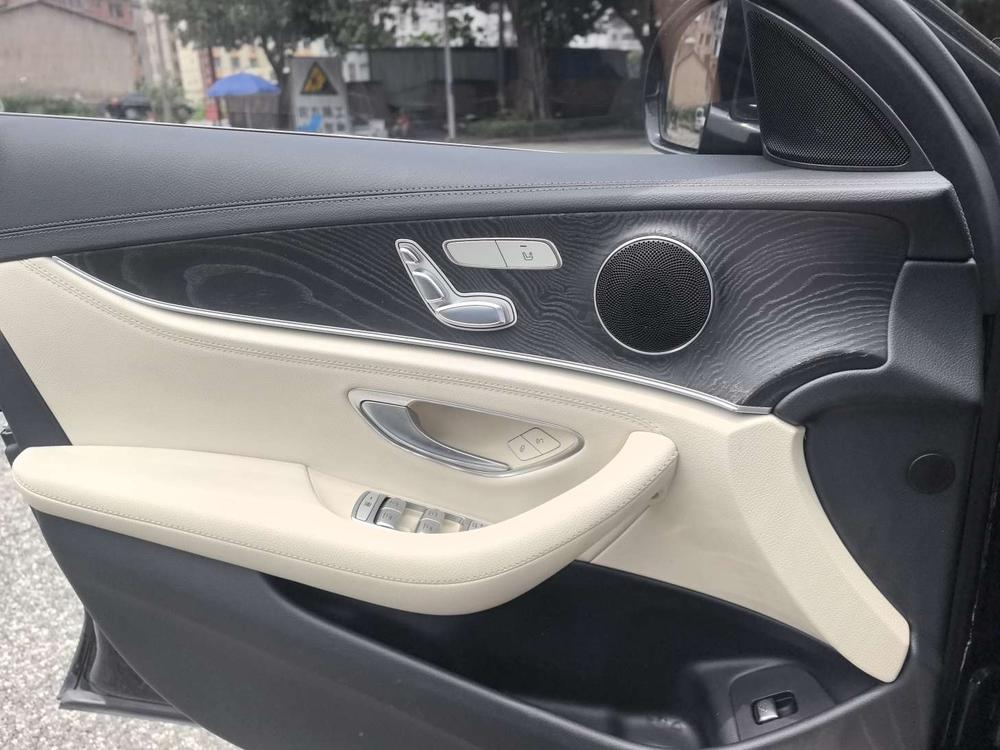 Mercedes-Benz Mercedes-Benz E-Class