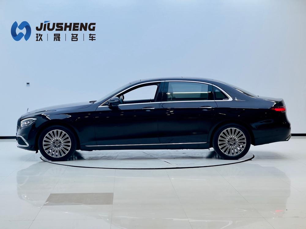 Mercedes-Benz Mercedes-Benz E-Class