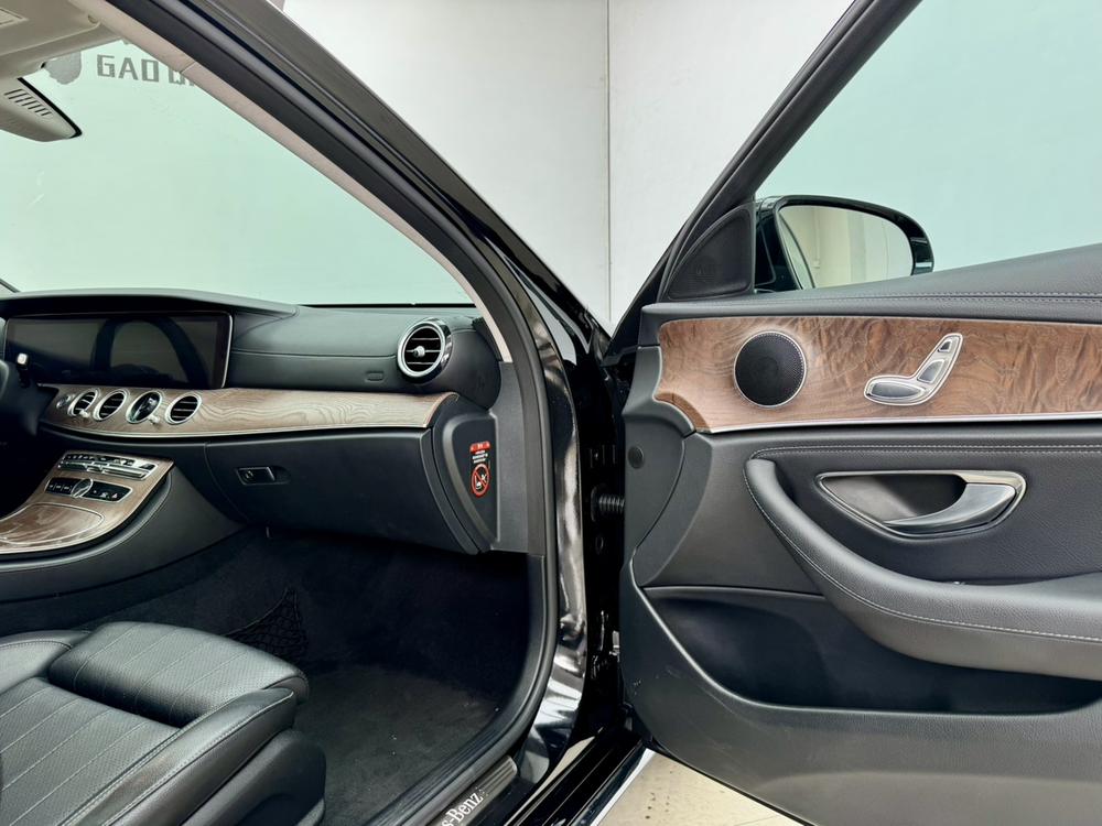 Mercedes-Benz Mercedes-Benz E-Class